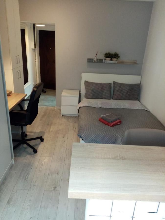 Centru Apartments In The Heart Of Bucuresti Bagian luar foto